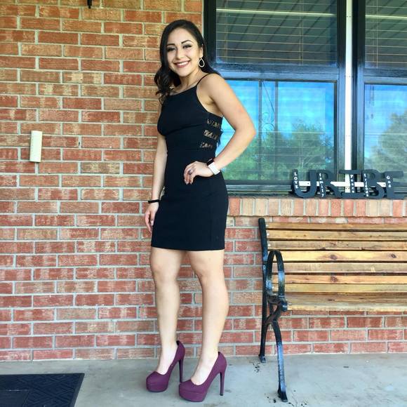 Meet your Posher, Maite - Picture 1 of 1